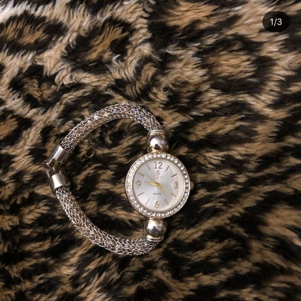 Cute gold watch!